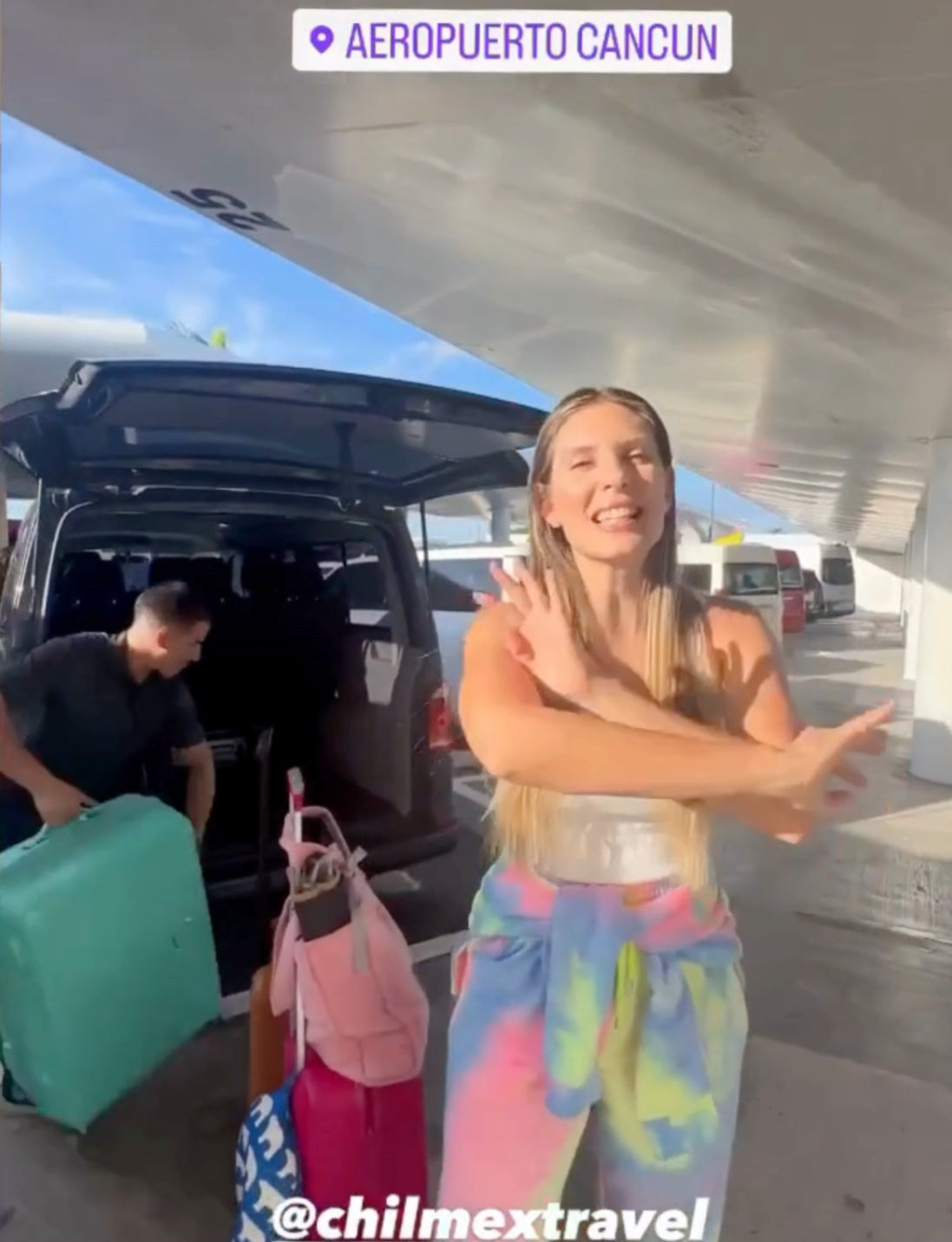 Cargar video: agencia de viajes Cancun mexico Chilmex travel taxi aeropuerto